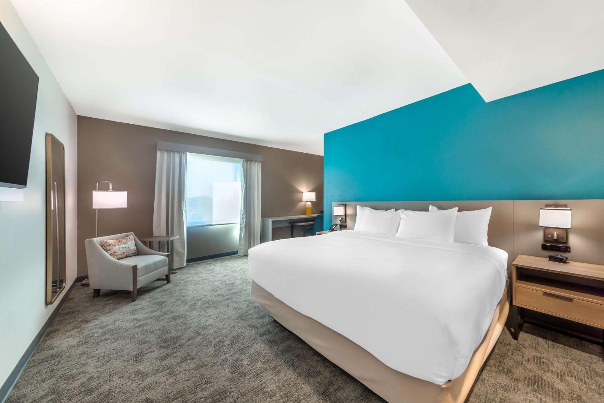 Comfort Suites Fort Myers East I-75 Bagian luar foto