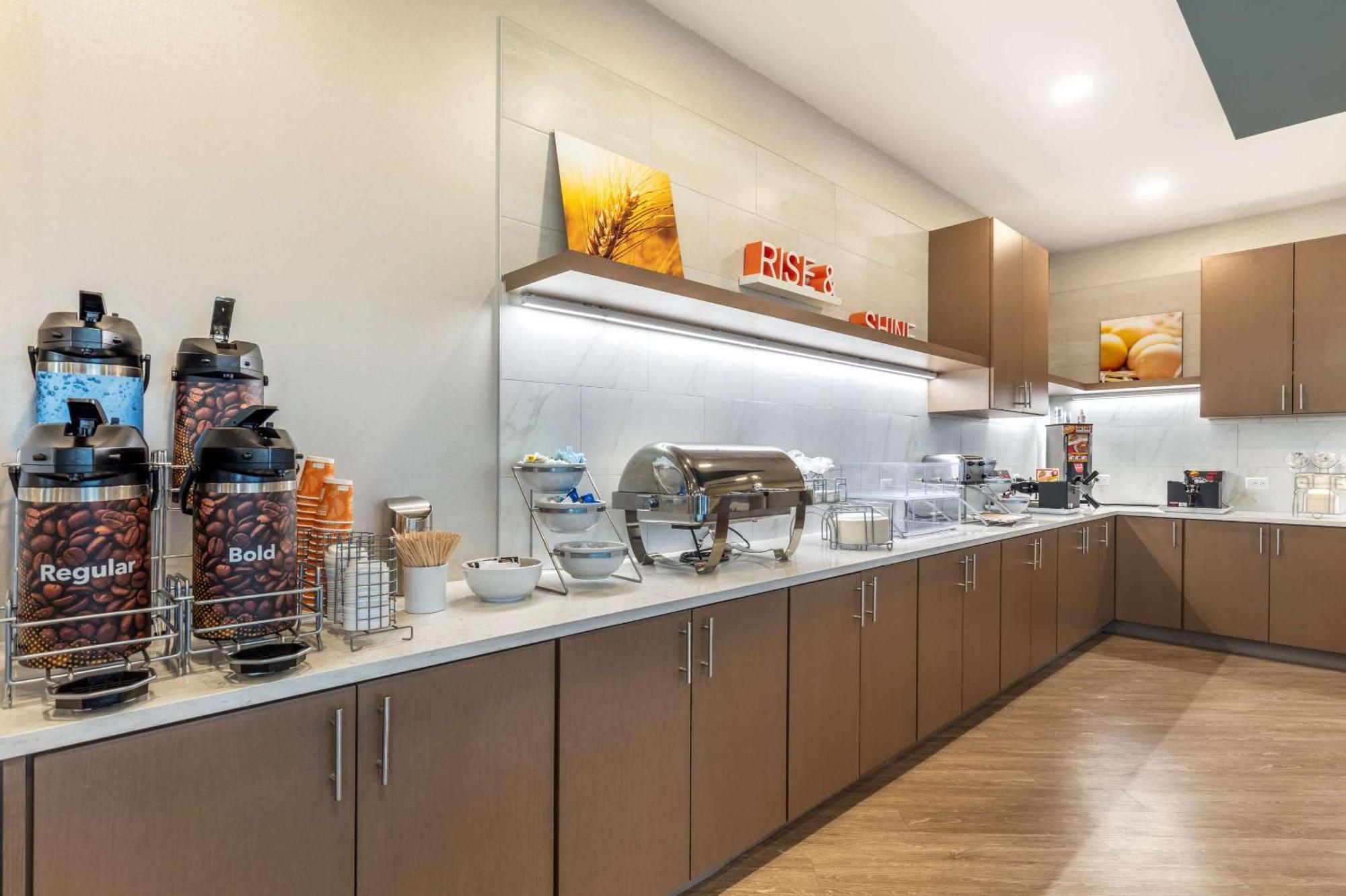 Comfort Suites Fort Myers East I-75 Bagian luar foto